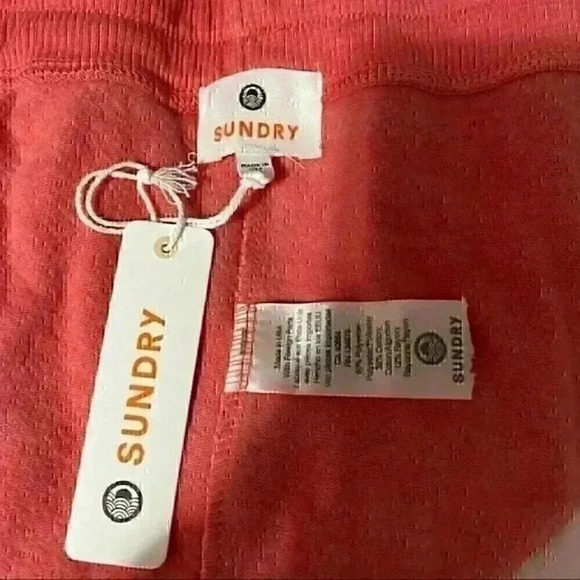 Sundry Sweatpants Women’s 1 (Small) Pink/Red Tie Dye Athleisure NWT - Picture 3 of 6